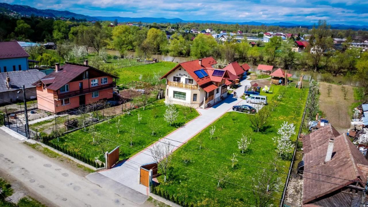 Casa Nely Hotel Sighetu Marmaţiei Buitenkant foto