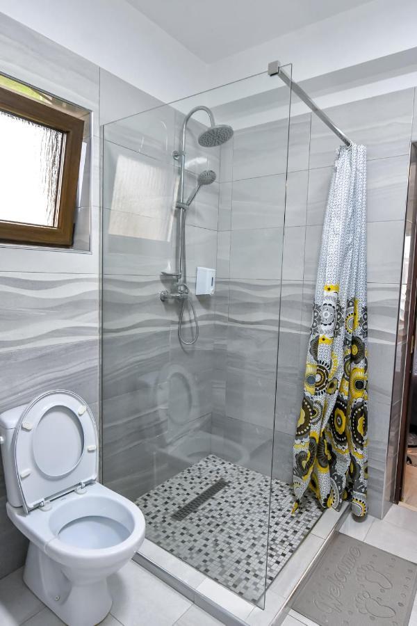 Casa Nely Hotel Sighetu Marmaţiei Buitenkant foto
