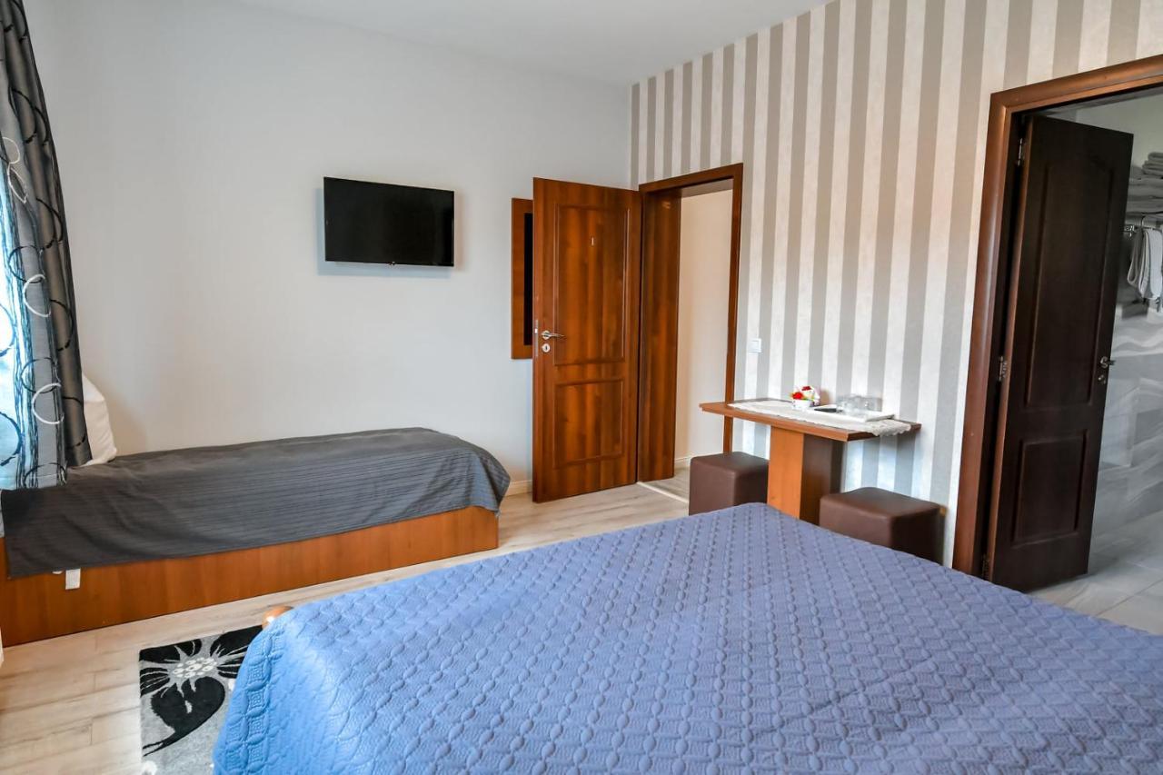 Casa Nely Hotel Sighetu Marmaţiei Buitenkant foto